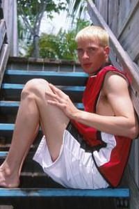 picture of muscular porn star Andrew Blaze | hotmusclefucker.com