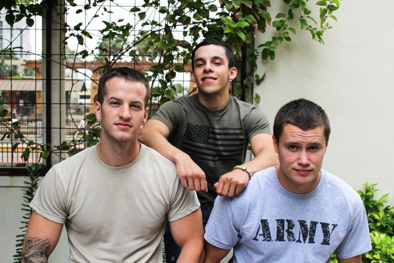 Billie Starz, Quentin Gainz & Damien Nichols